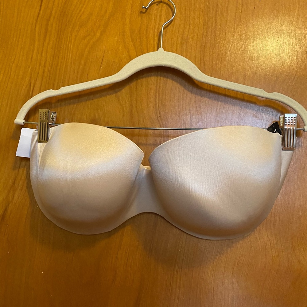 Maidenform Extra Coverage Strapless 38DD NWT